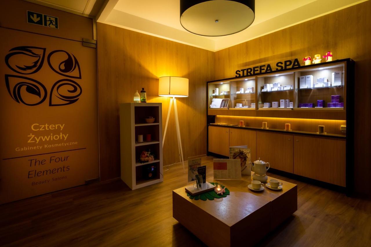 Eva Park Life & Spa コンスタンチン＝イェジオルナ エクステリア 写真